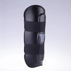 Shin Guard Fighter Ergo - Black, FSG-001W