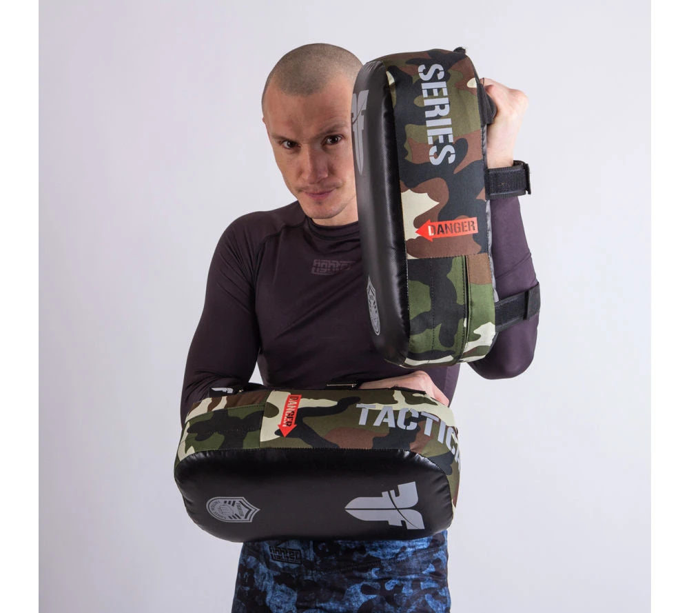 TRAINING Fighter Thai Kick Pad MAXI - - TACTICAL SERIES - Camo 10 TRAINING Fighter Thai Kick Pad MAXI - - TACTICAL SERIES - Camo
