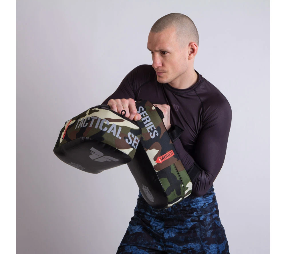 TRAINING Fighter Thai Kick Pad MAXI - - TACTICAL SERIES - Camo 4 TRAINING Fighter Thai Kick Pad MAXI - - TACTICAL SERIES - Camo