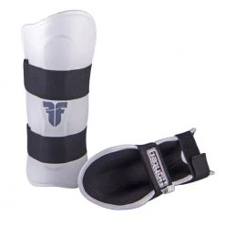 PROTECTION Shin Guard Fighter Ergo - White, FSG-001W